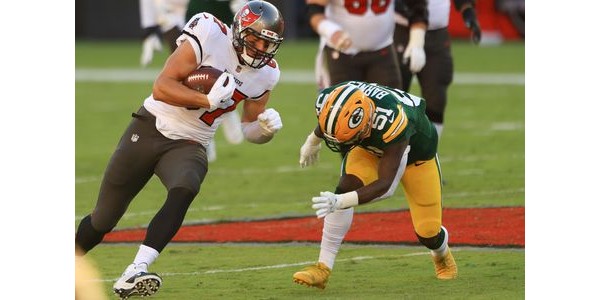 Tampa Bay Buccaneers voitti Green Bay Packersin 28 pisteellä